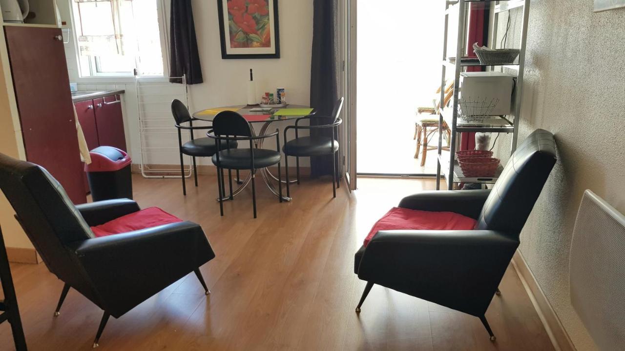 Un Pied A Terre Apartment Carcassonne Exterior photo